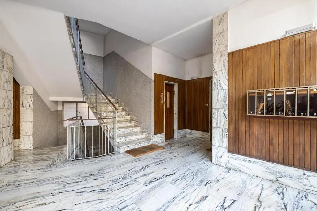 Casa di Aurora - la porta sul vaticano-1